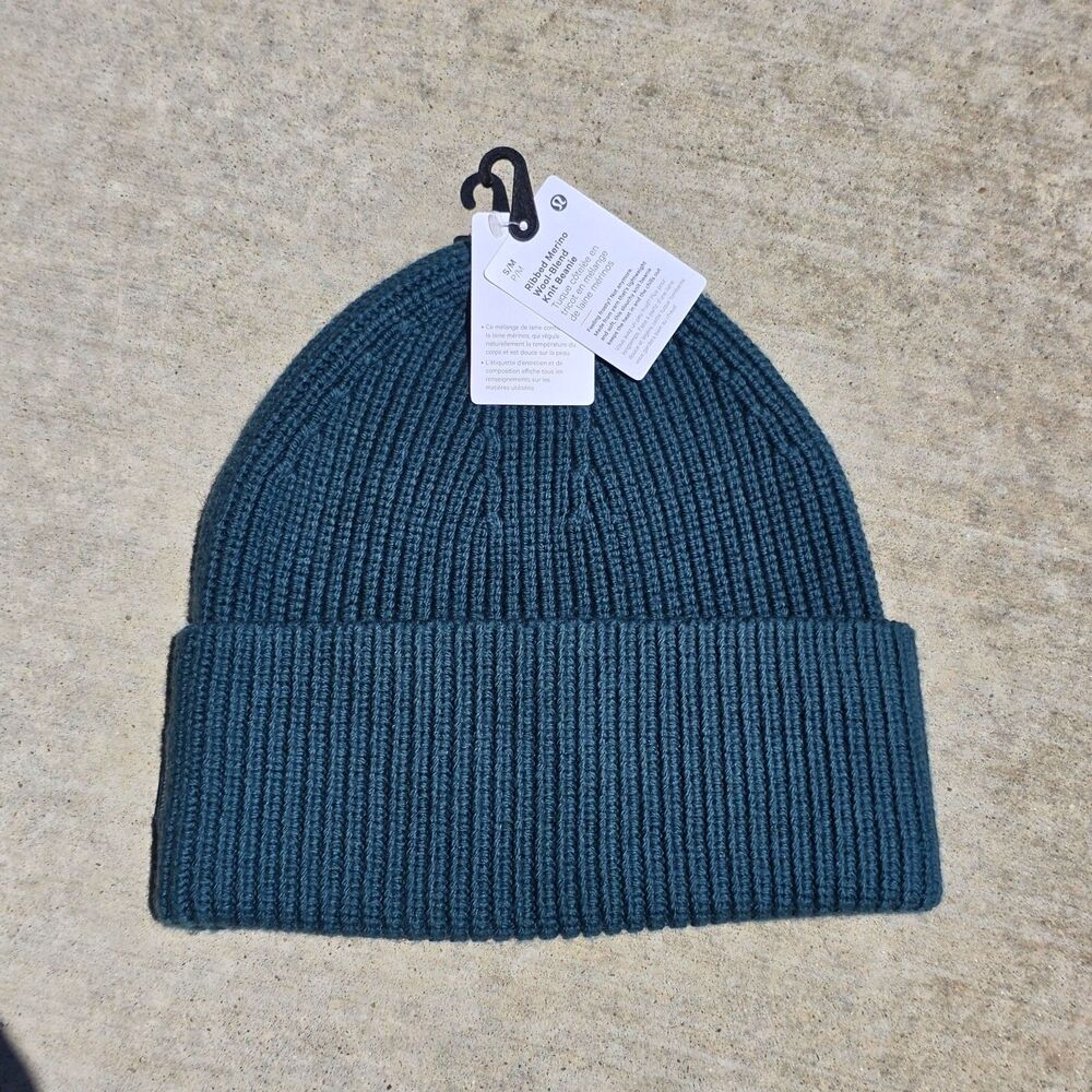 NWT Lululemon RIBBED MERINO WOOL BLEND KNIT BEANIE SZ S/M Green Jasper